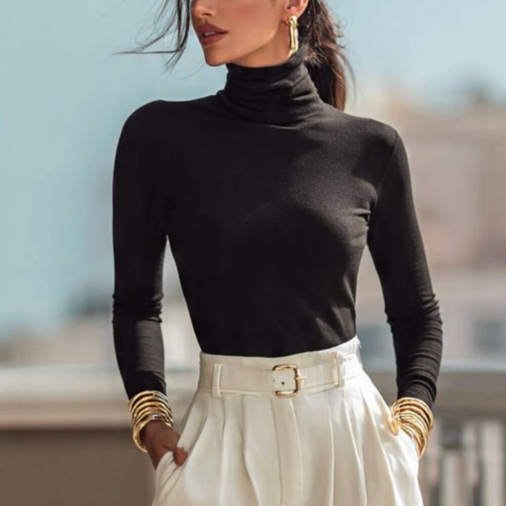 NWOT Philosophy Premium Quality Fitted Stretchy Turtleneck Sweater Top